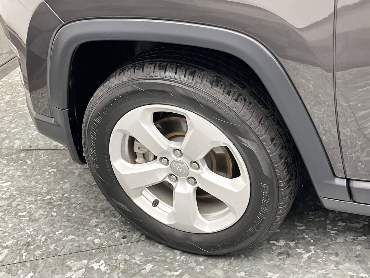 Used 2019 Jeep Compass Latitude AWD/4WD image 28