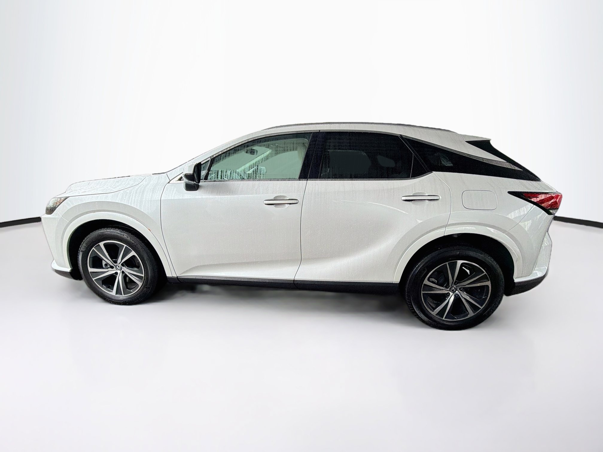 Used 2024 Lexus RX 350 Premium w/ Accessory Package (Z1) AWD/4WD image 4