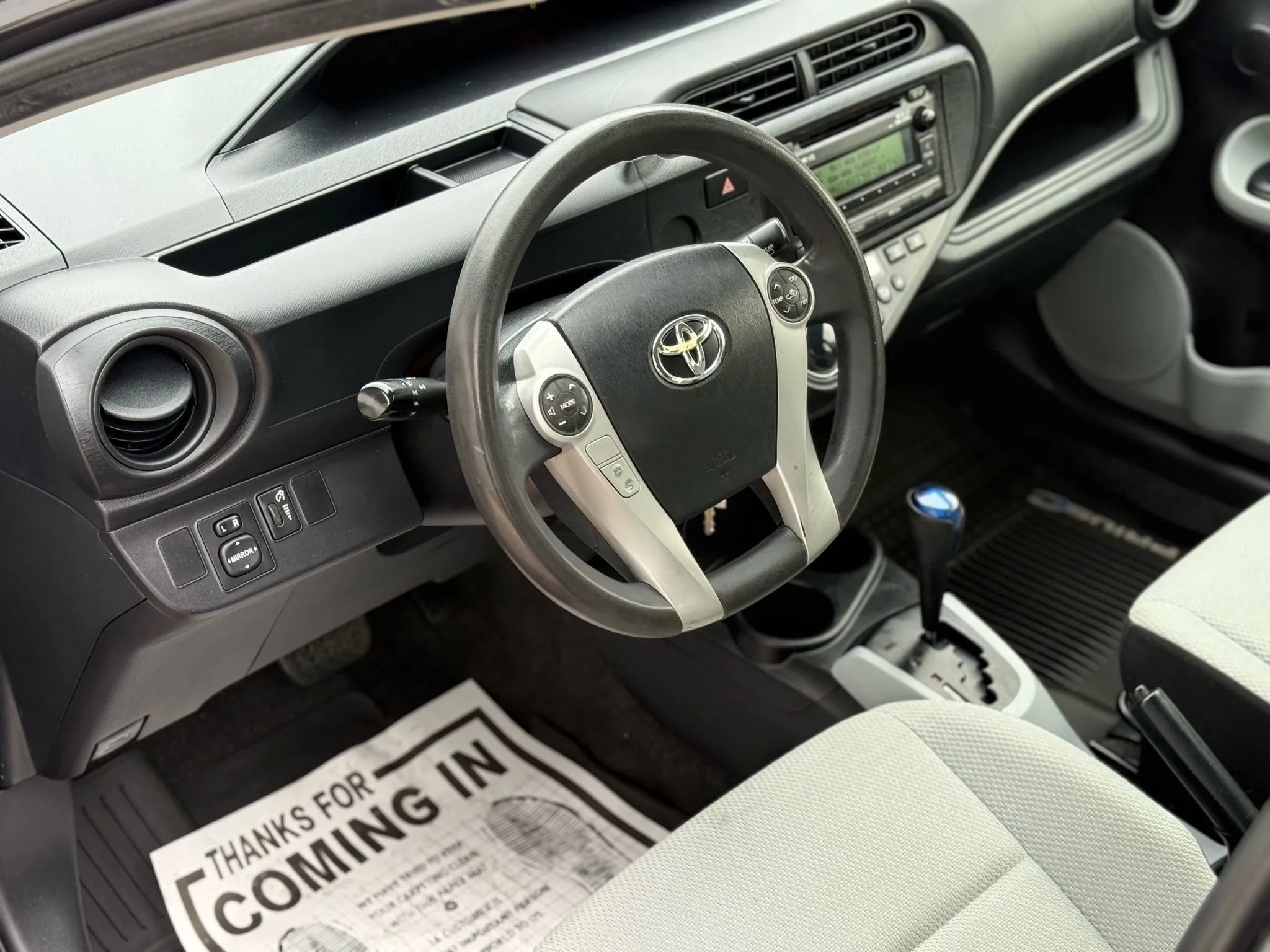Used 2014 Toyota Prius C One image 9