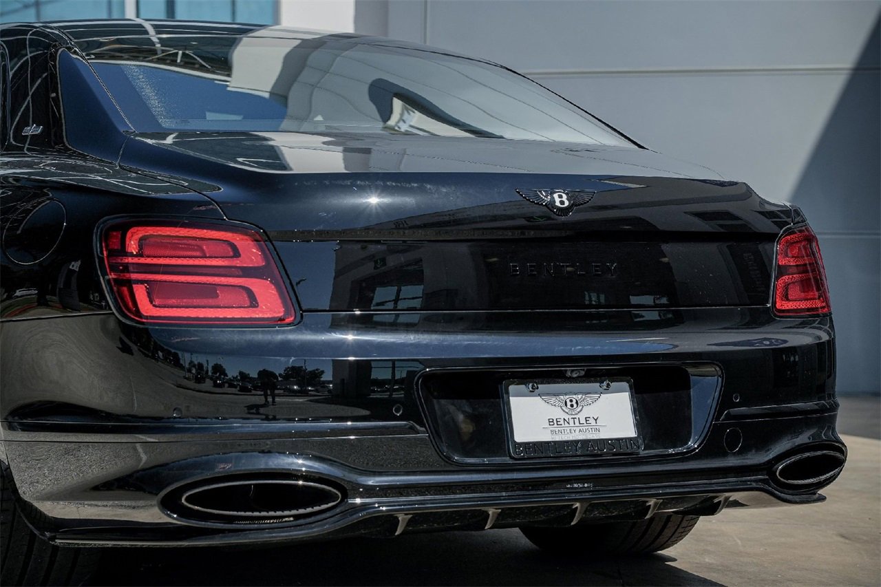 New 2025 Bentley Flying Spur Plug-In Hybrid image 19
