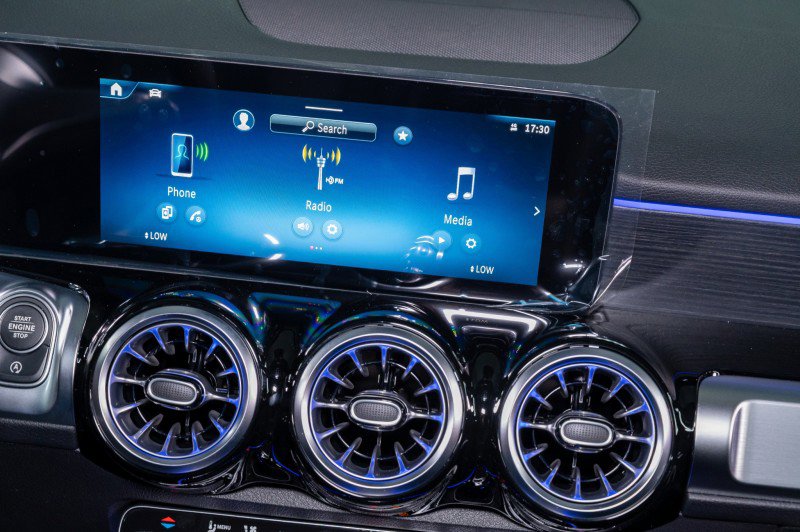 New 2026 Mercedes-Benz GLB 250 4MATIC image 18