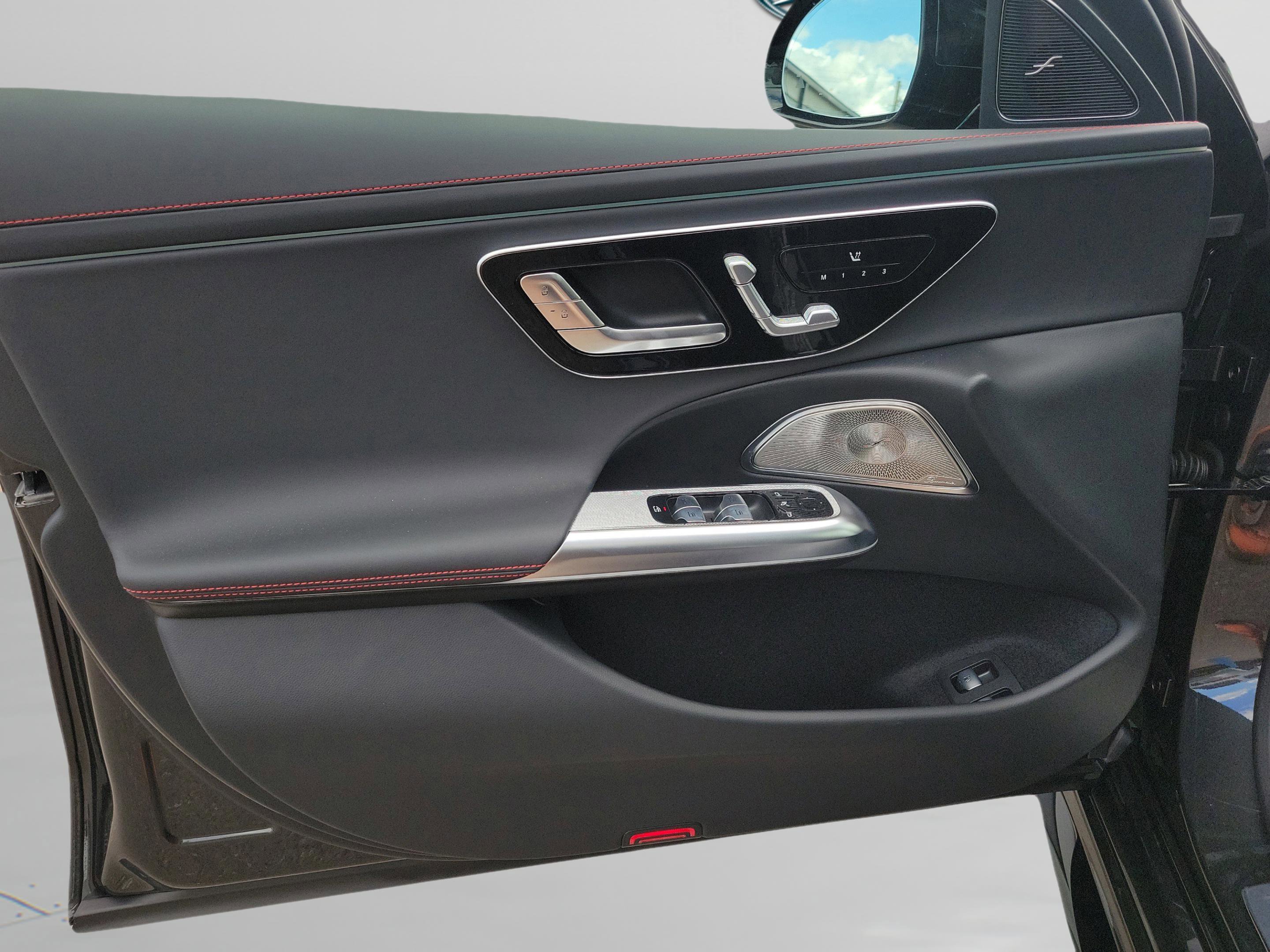New 2026 Mercedes-Benz E 53 AMG e 4MATIC Sedan image 16