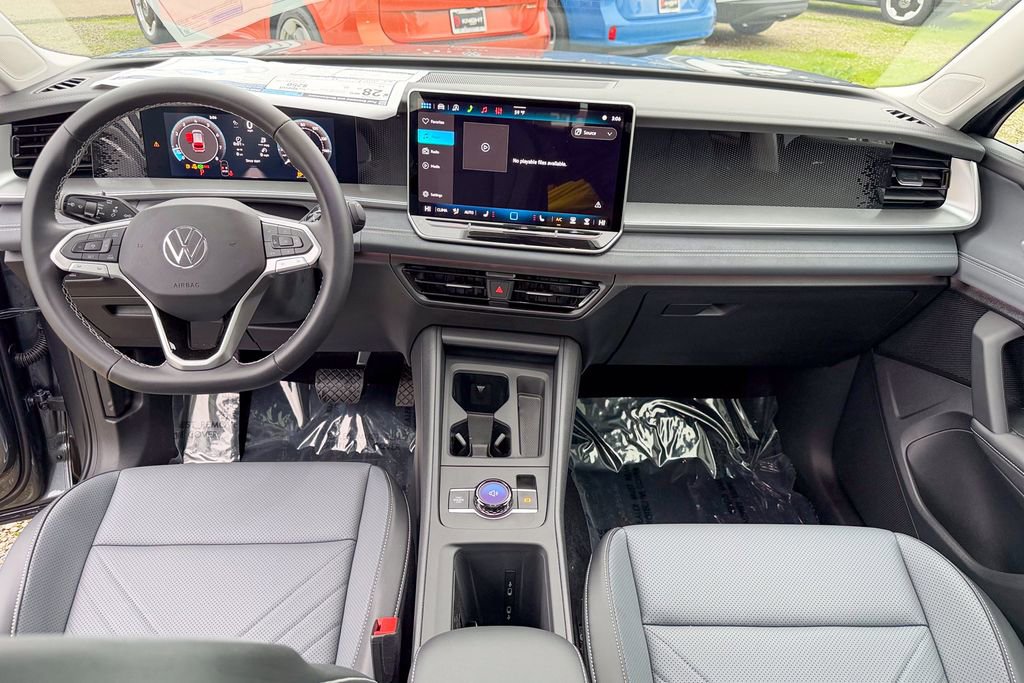 New 2026 Volkswagen Tiguan SE image 23
