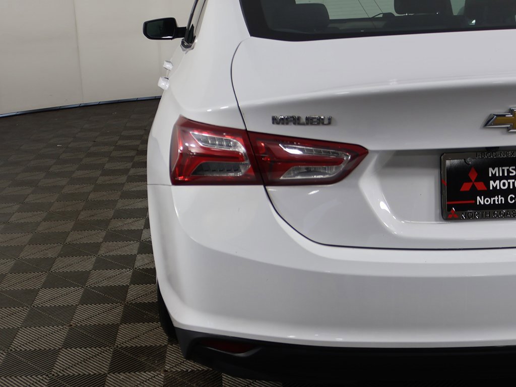 Used 2022 Chevrolet Malibu LT image 13