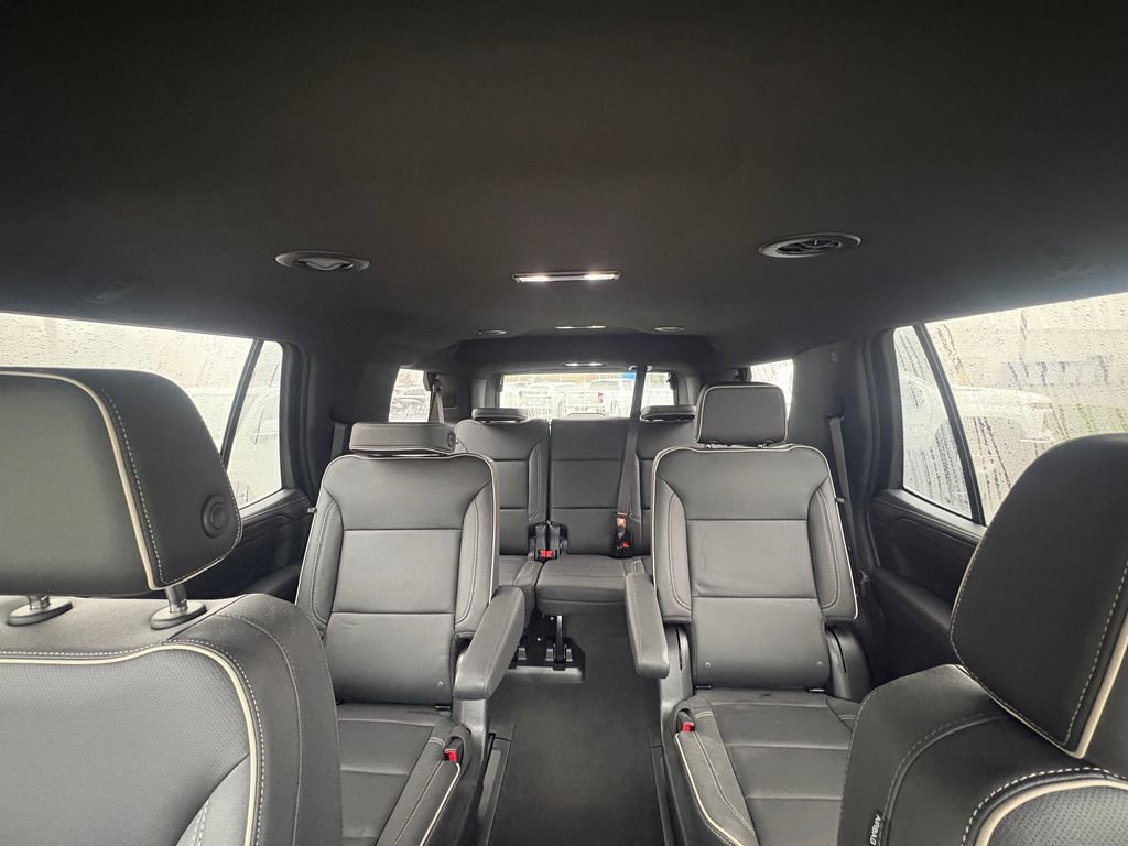 Used 2024 Chevrolet Tahoe Premier image 15