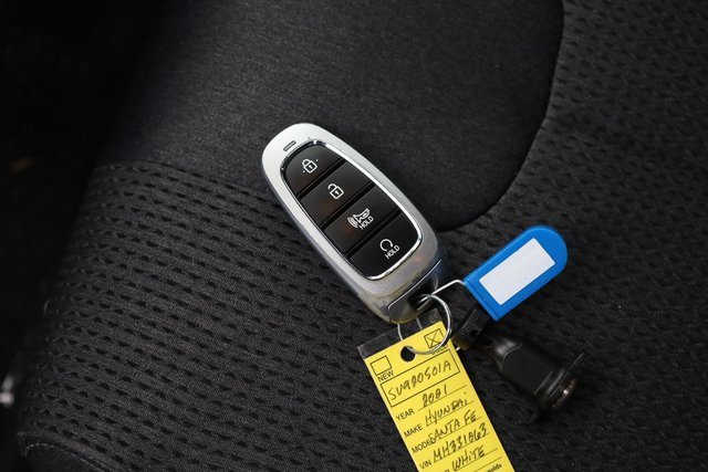Used 2021 Hyundai Santa Fe SEL w/ Cargo Package image 27