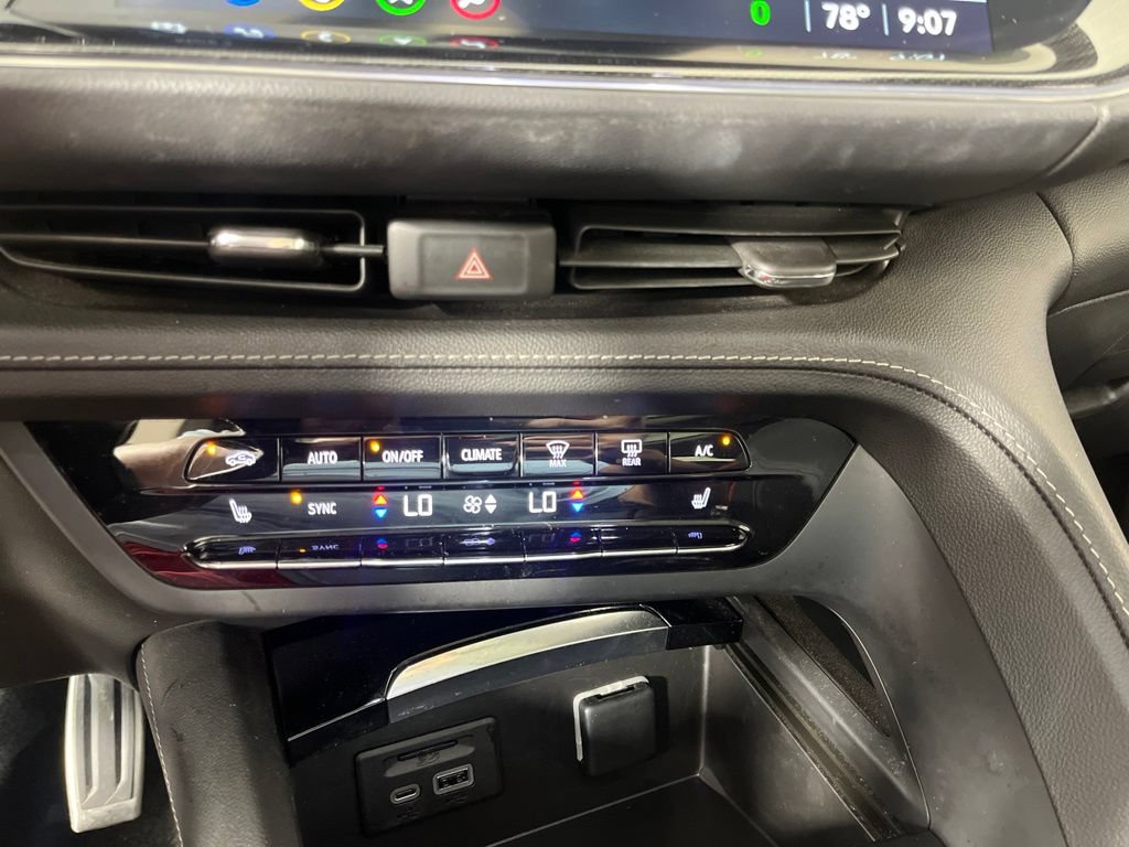 Certified 2022 Buick Envision Essence w/ Technology Package I FWD image 29