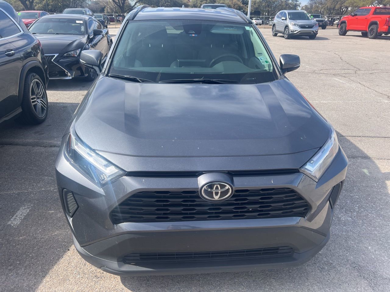 Used 2025 Toyota RAV4 XLE image 2
