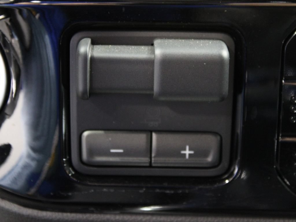Used 2025 Chevrolet Silverado 1500 LTZ w/ Max Trailering Package AWD/4WD image 66