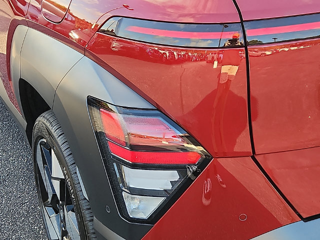 Used 2024 Hyundai Kona Limited AWD/4WD image 10