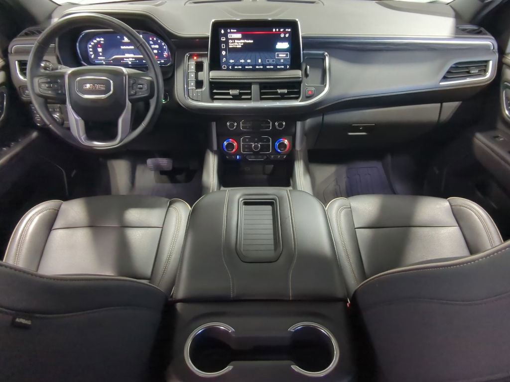 Used 2023 GMC Yukon XL SLT w/ SLT Premium Package image 15