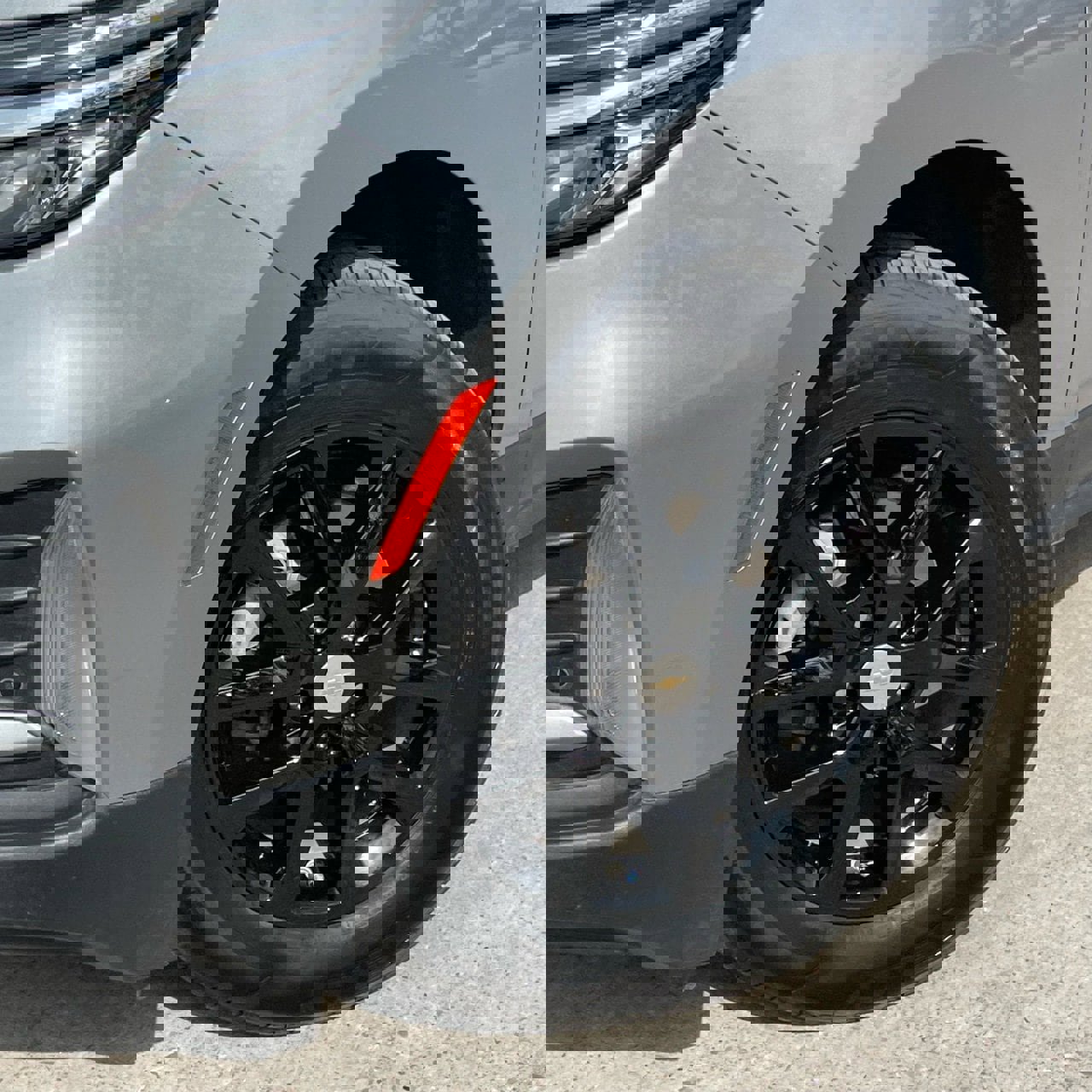 Used 2024 Chevrolet Equinox LT image 9