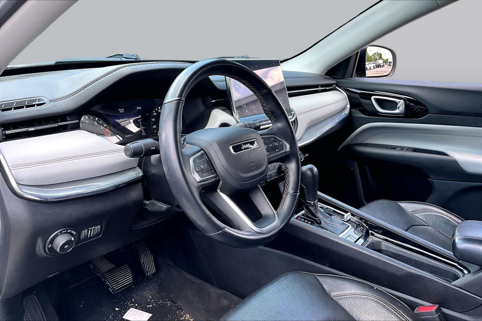Used 2022 Jeep Compass Limited AWD/4WD image 16