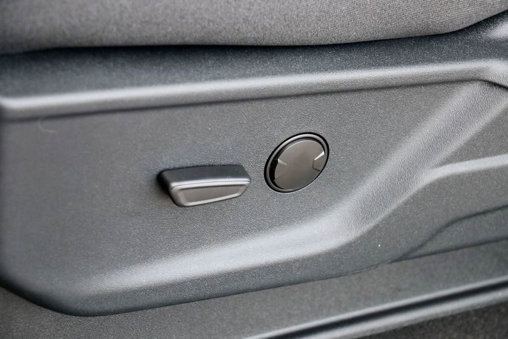 New 2026 Ford F250 XLT w/ XLT Premium Package image 21