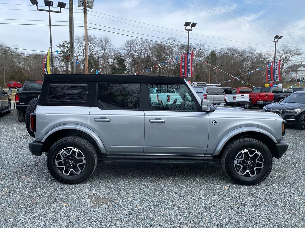 Used 2023 Ford Bronco Outer Banks image 4