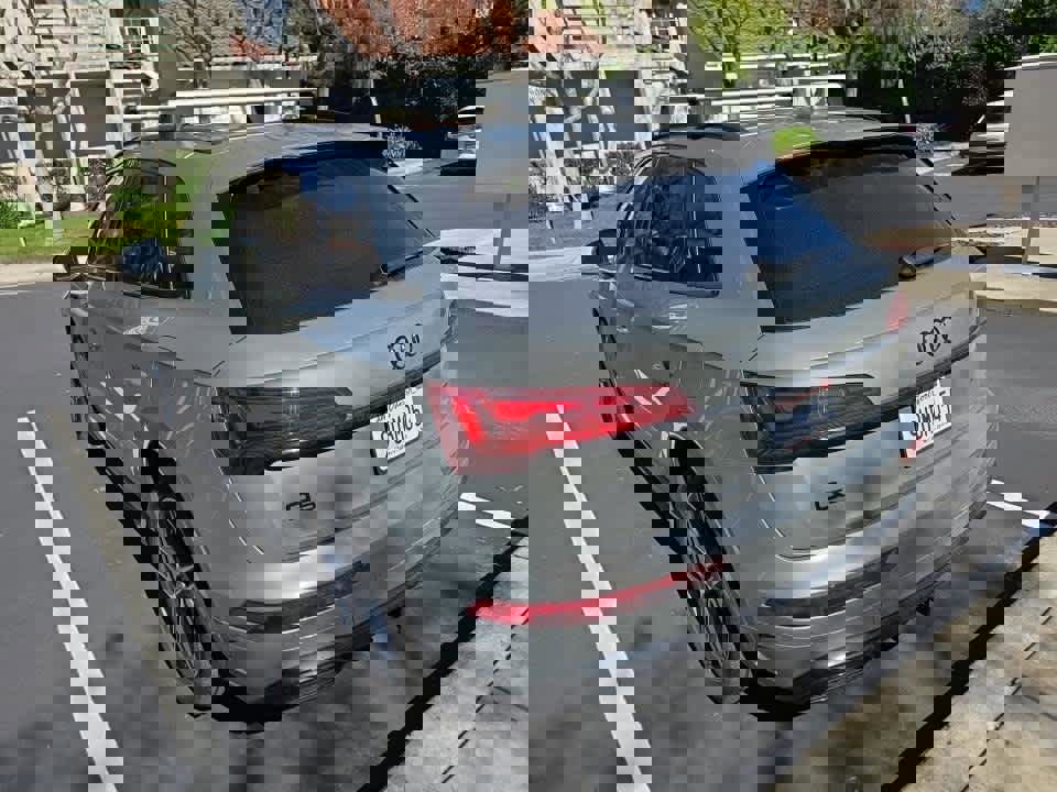 Used 2025 Audi Q5 e Premium Plus w/ Premium Plus Package image 5