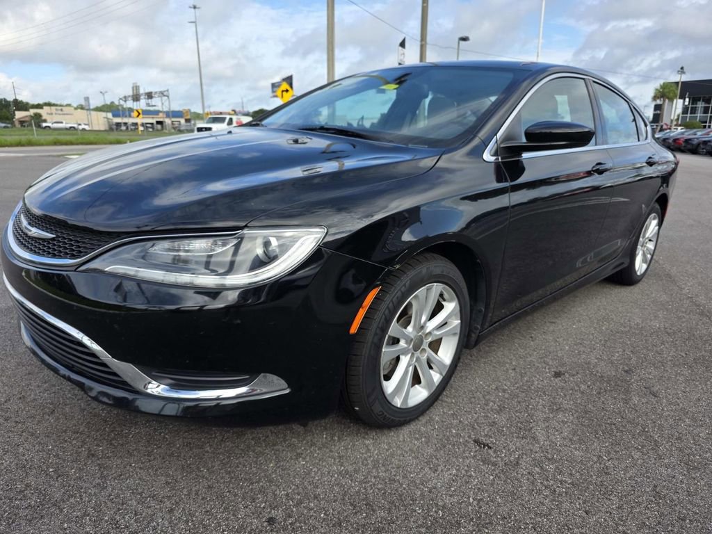 Used 2016 Chrysler 200 Limited w/ Anniversary Edition FWD image 5