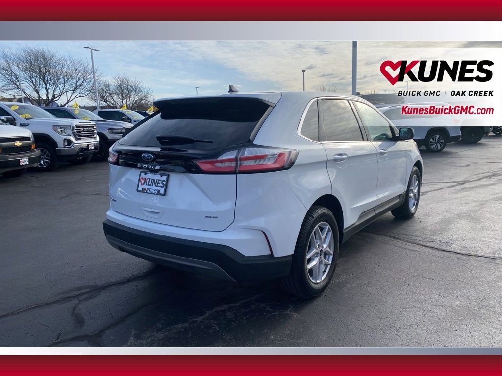 Used 2024 Ford Edge SEL image 5