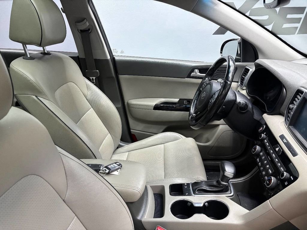 Used 2018 Kia Sportage EX w/ EX Technology Package image 63