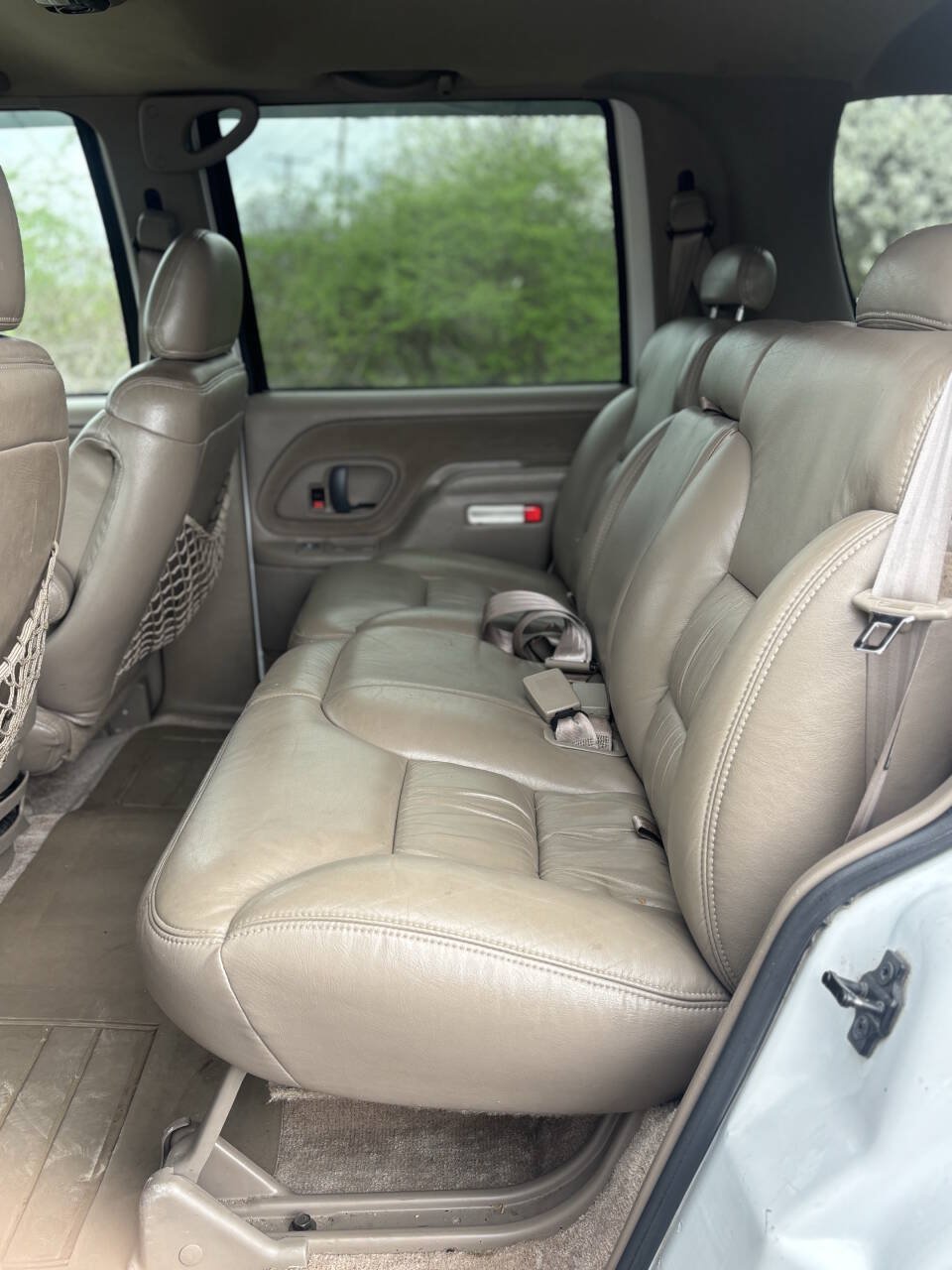 Used 1997 Chevrolet Tahoe 4WD w/ Preferred Equipment Group 3 image 12