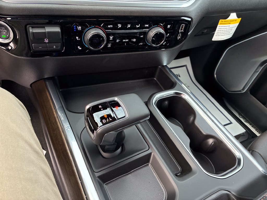 New 2026 Chevrolet Silverado 1500 High Country w/ Technology Package AWD/4WD image 15