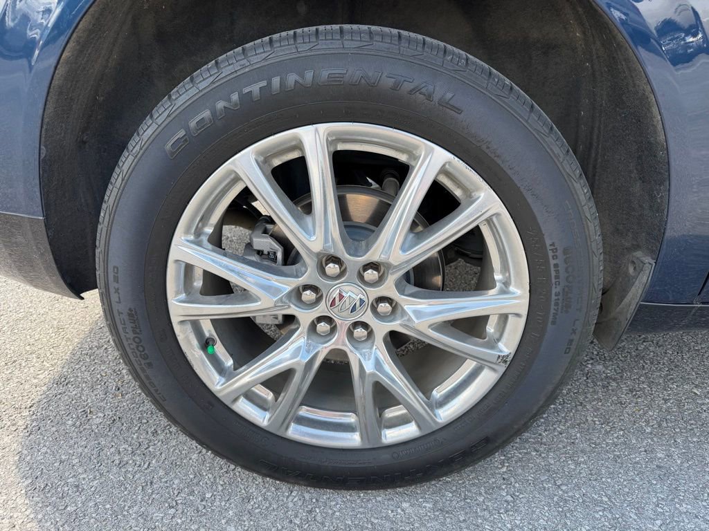 Used 2024 Buick Enclave Essence w/ Experience Buick Package image 7