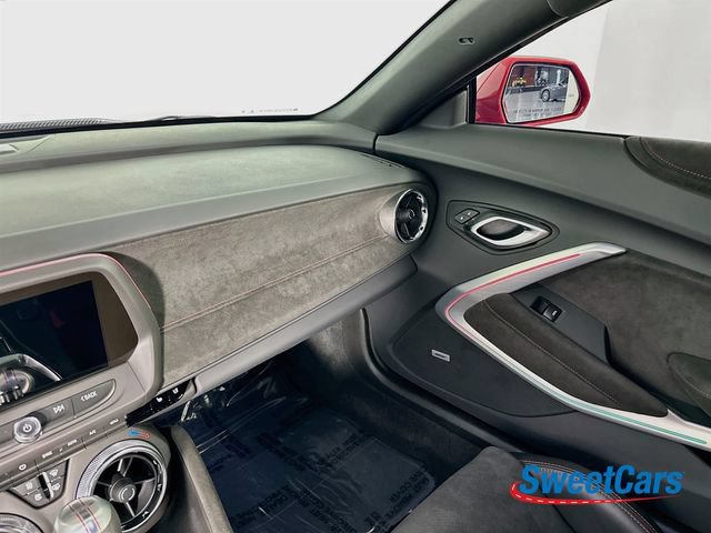 Used 2022 Chevrolet Camaro ZL1 RWD image 32