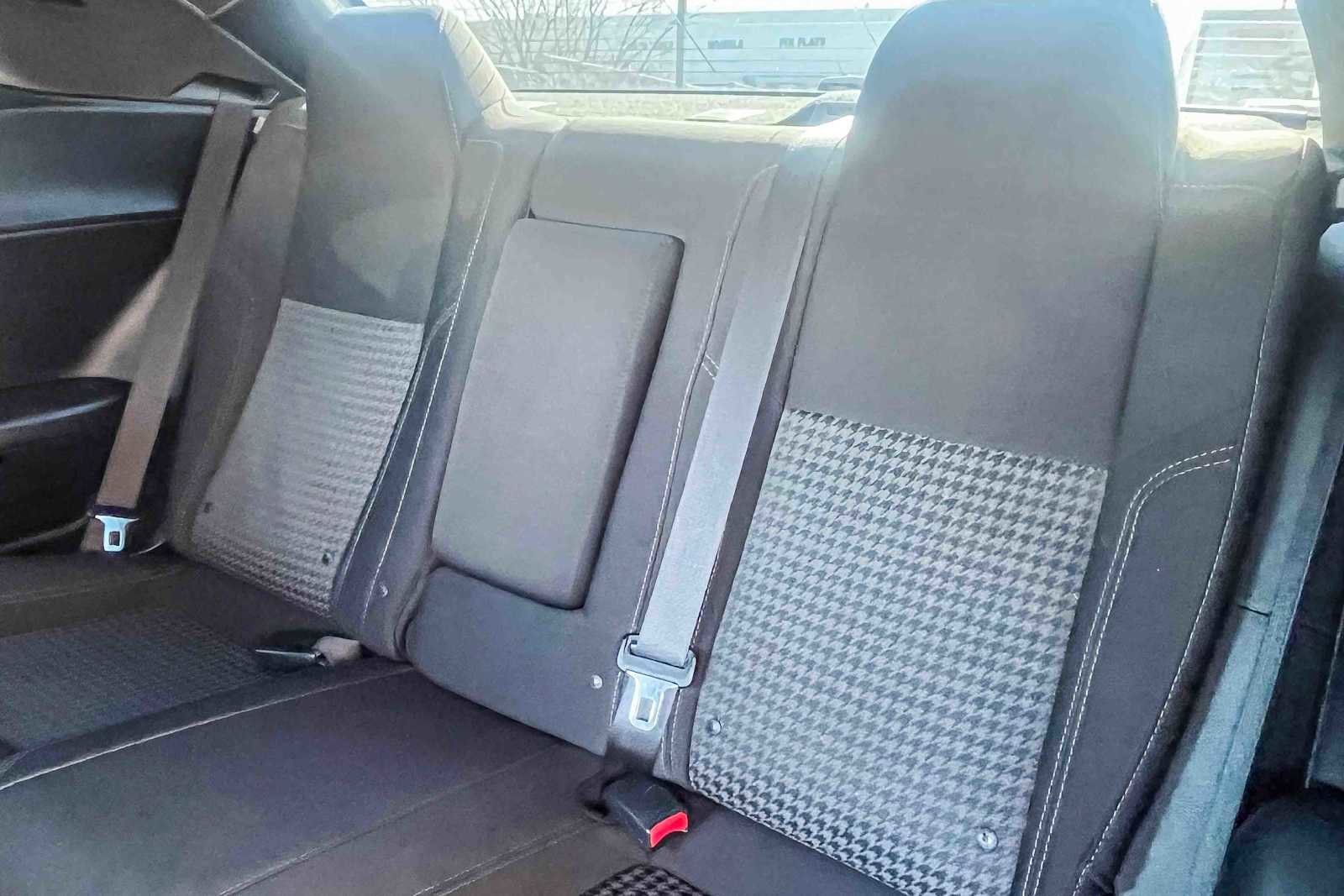 Used 2017 Dodge Challenger R/T image 16