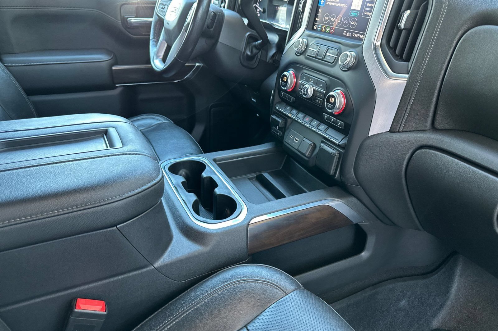 Certified 2020 GMC Sierra 1500 SLT w/ SLT Premium Package AWD/4WD image 16