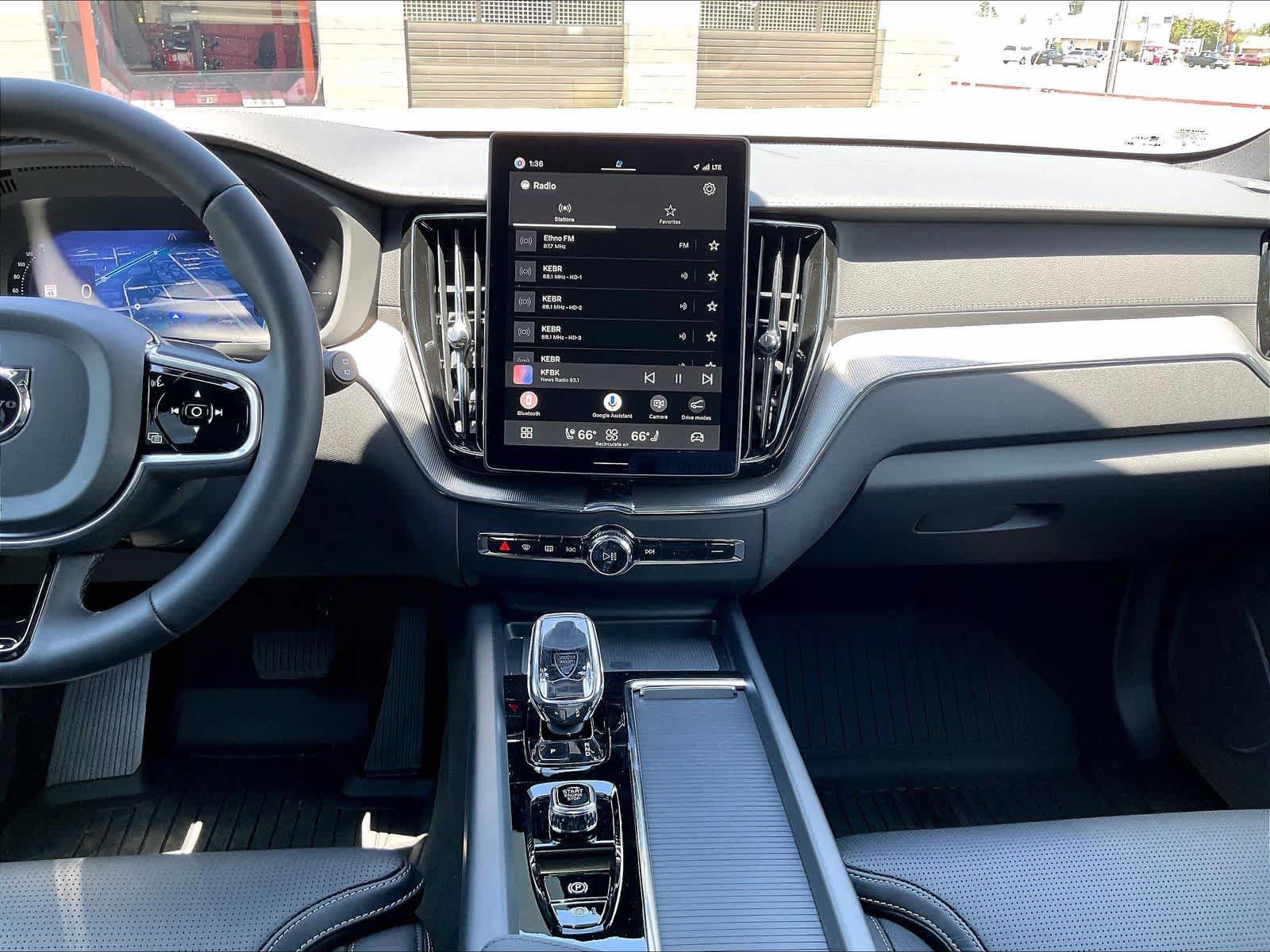 New 2026 Volvo XC60 T8 Ultra w/ Protection Package Premier AWD/4WD image 9
