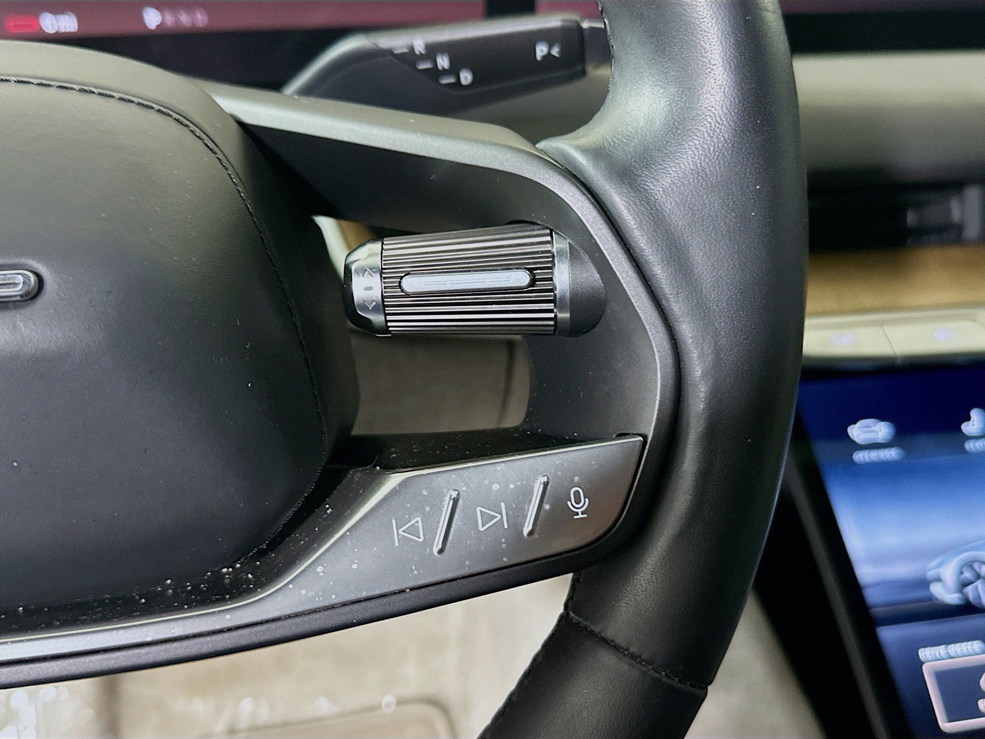 Used 2024 Lucid Air Touring AWD/4WD image 17