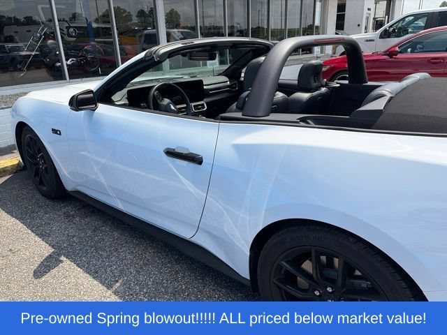 Used 2024 Ford Mustang GT Premium RWD image 4