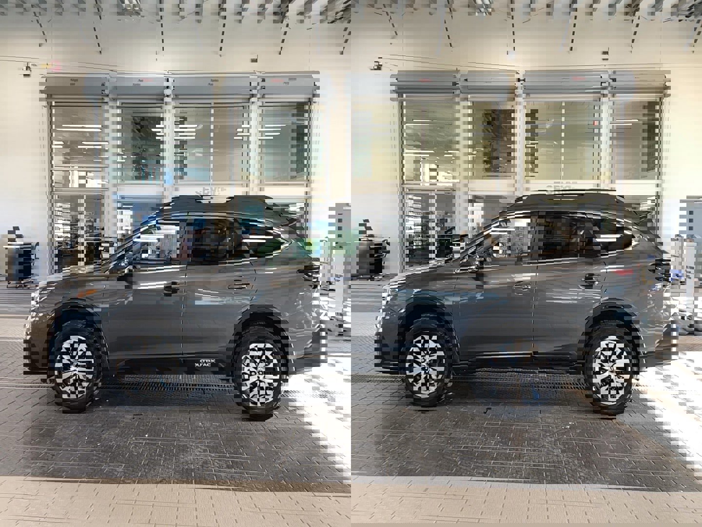 Used 2021 Subaru Outback Premium image 4