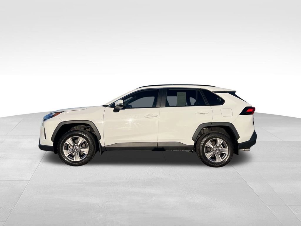 Used 2023 Toyota RAV4 XLE image 4