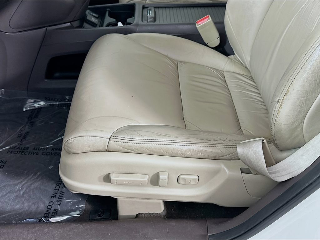 Used 2014 Honda CR-V EX-L image 25