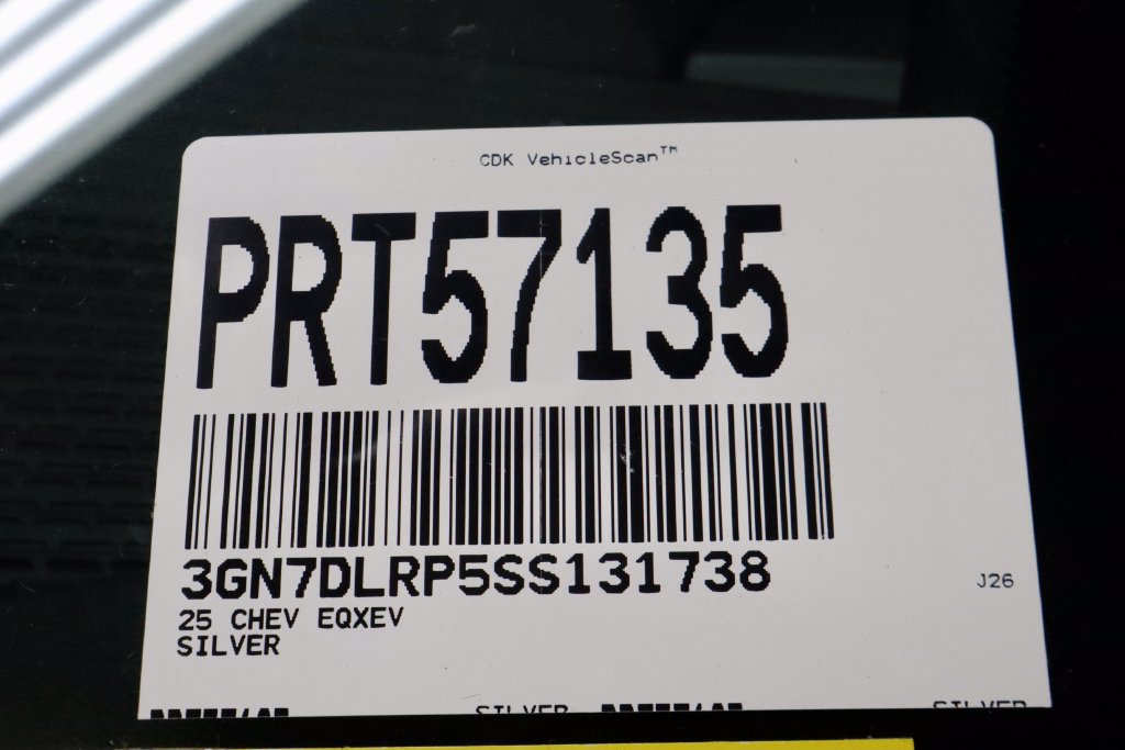 Used 2025 Chevrolet Equinox EV LT w/ Comfort Package FWD image 32