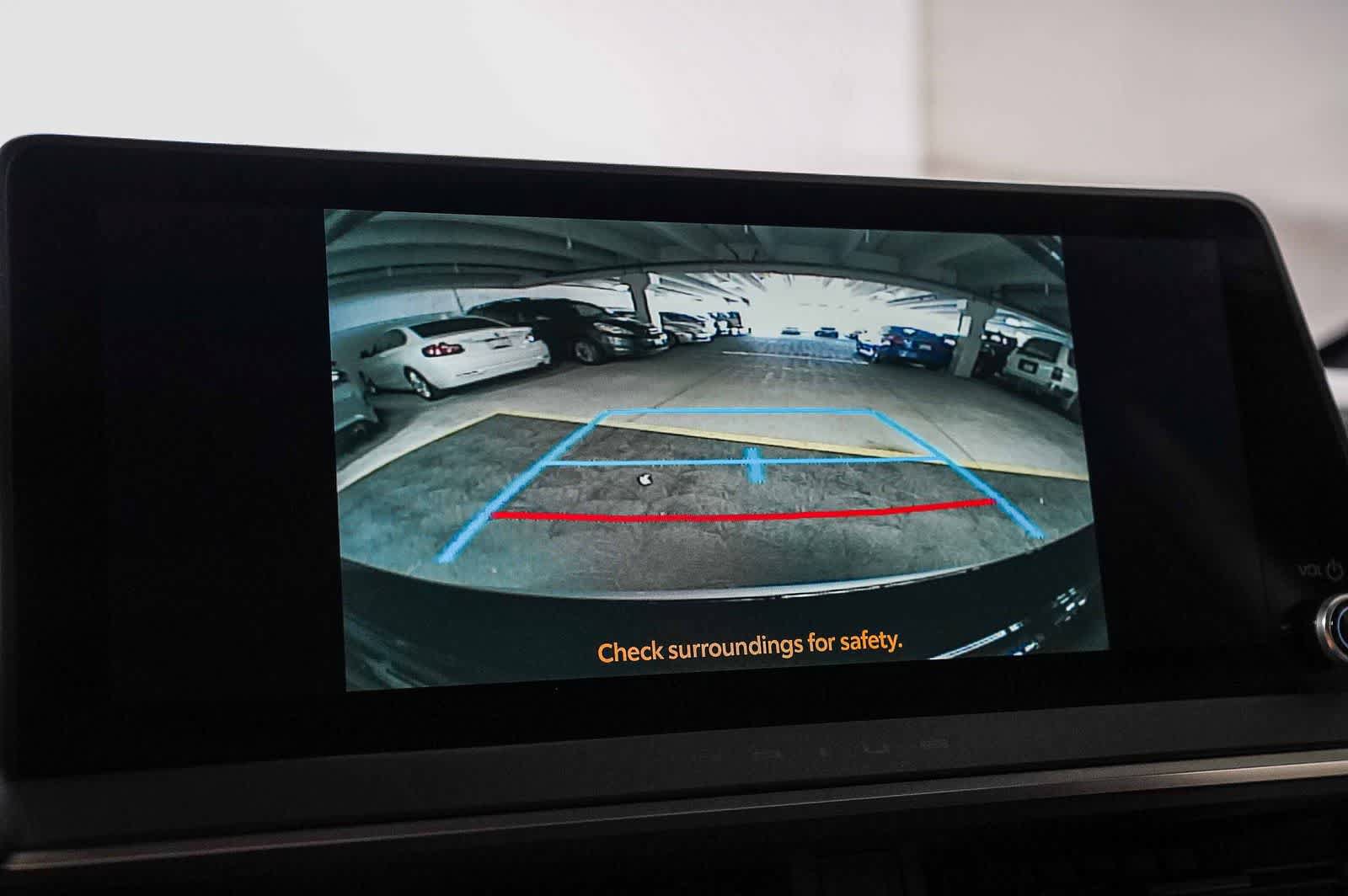 Certified 2026 Toyota Prius XLE FWD image 27