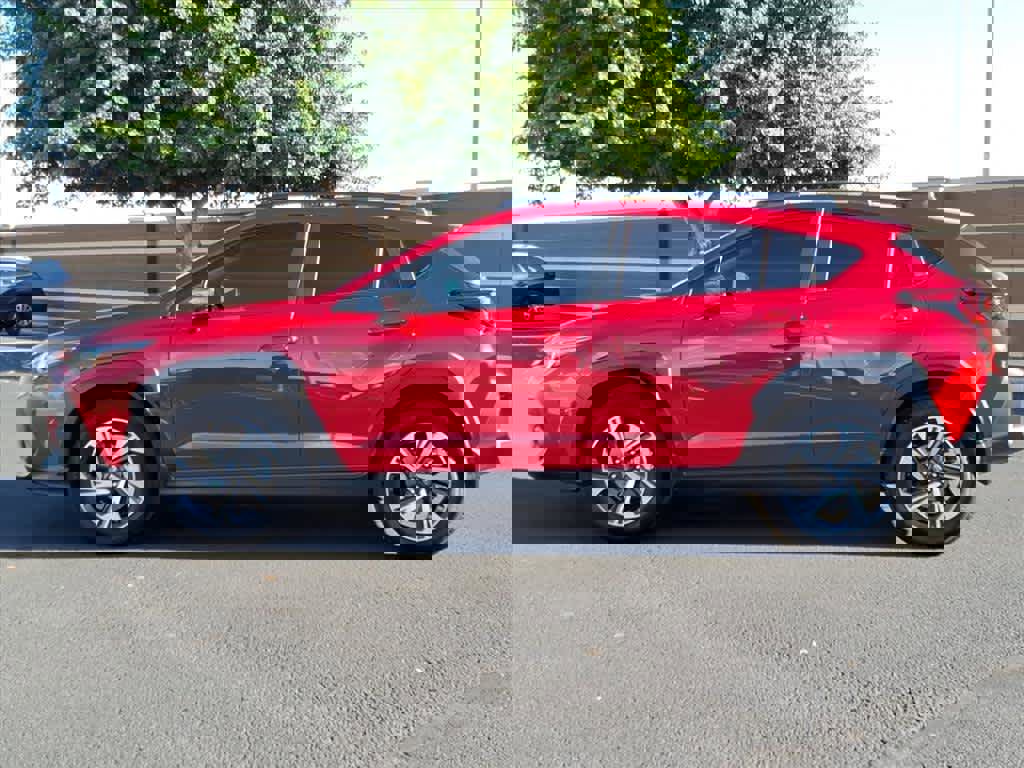 Certified 2025 Subaru Crosstrek 2.0i Premium image 3