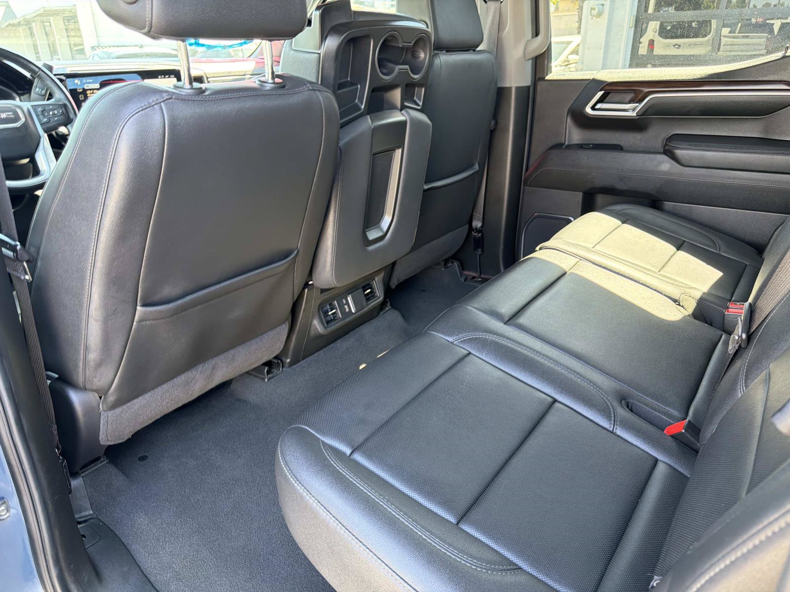 Used 2024 GMC Sierra 1500 SLT RWD image 13