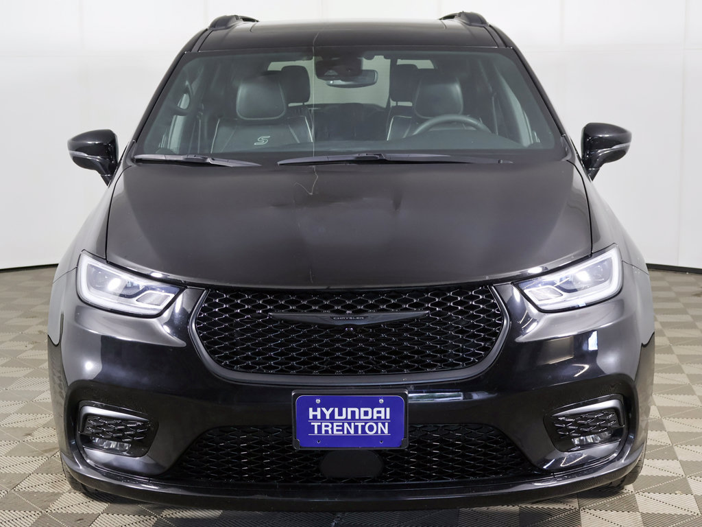 Used 2025 Chrysler Pacifica Limited FWD image 14
