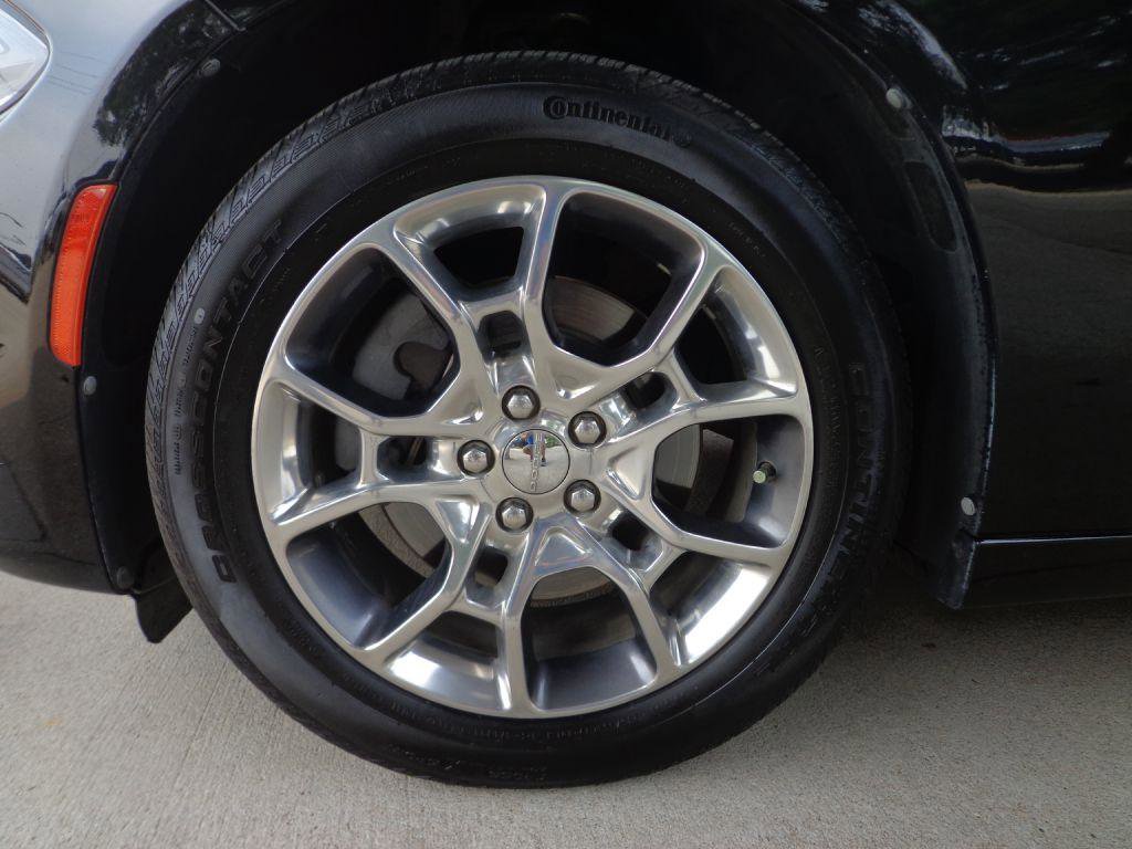 Used 2015 Dodge Charger SXT w/ AWD Plus Group image 8