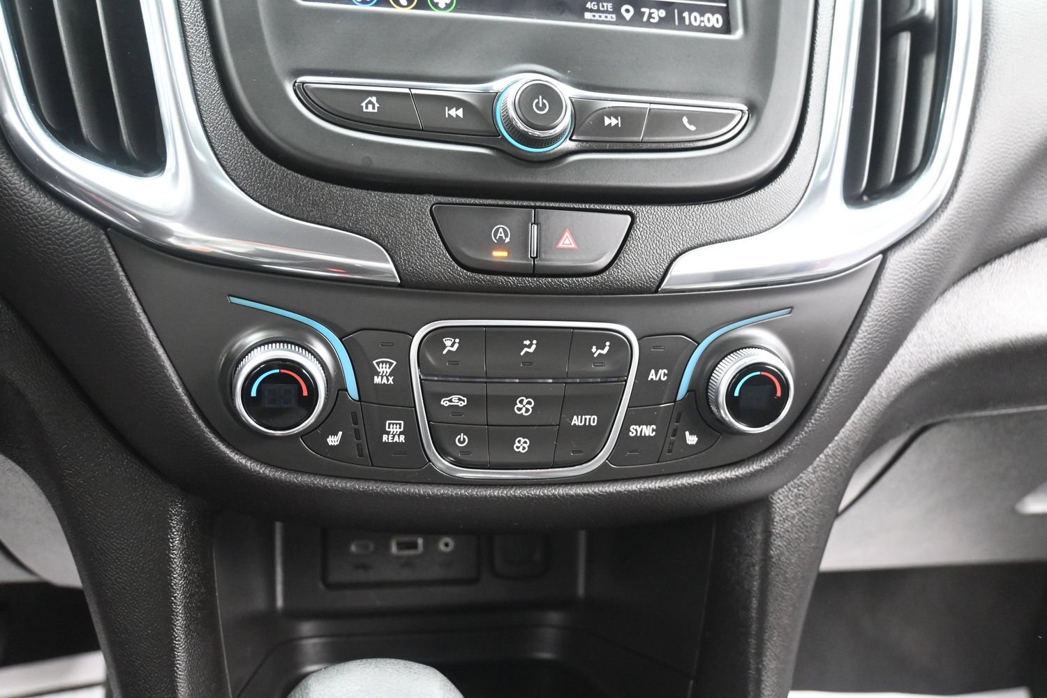 Used 2024 Chevrolet Equinox LT w/ LPO, Floor Liner Package AWD/4WD image 28