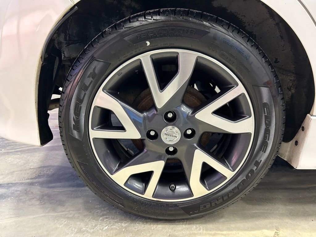 Used 2015 Nissan Versa Note SR w/ SR Convenience Package image 17