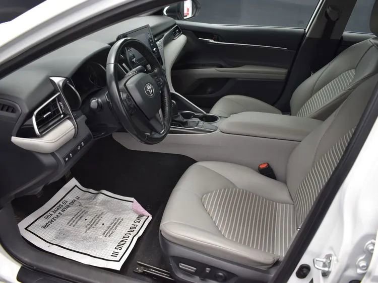 Used 2023 Toyota Camry SE image 14