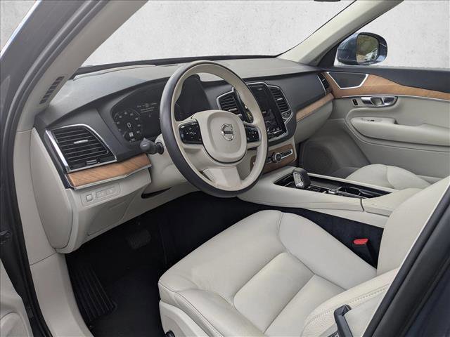 Used 2022 Volvo XC90 T8 Inscription Expression image 9