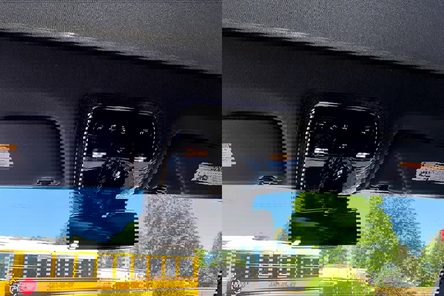 Used 2025 Mercedes-Benz GLC 300 image 34