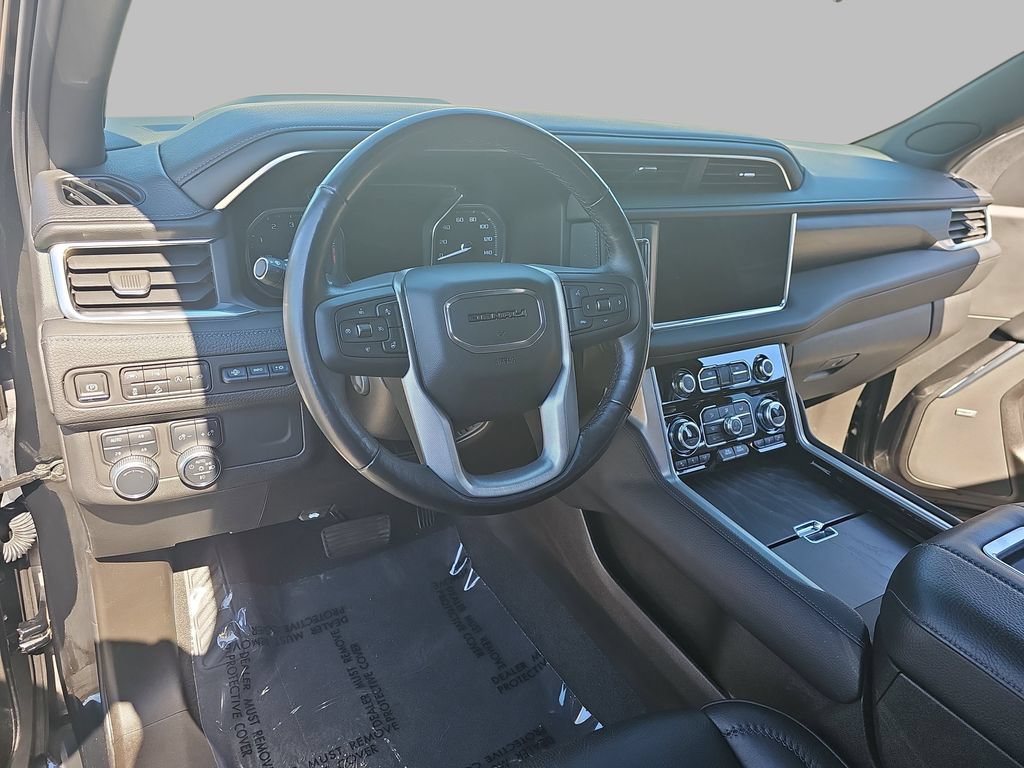 Used 2021 GMC Yukon Denali w/ Denali Premium Package AWD/4WD image 21