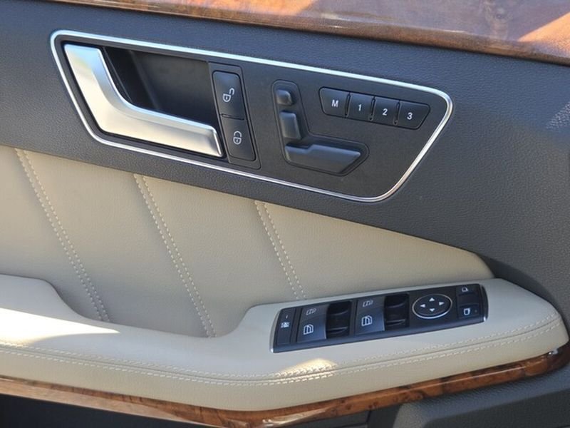 Used 2012 Mercedes-Benz E 350 Sedan image 28