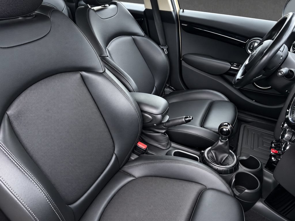 Used 2015 MINI Cooper S FWD image 5