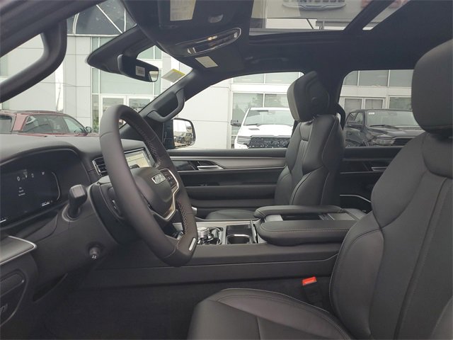 New 2026 Jeep Grand Wagoneer Limited w/ Premium Group II image 20